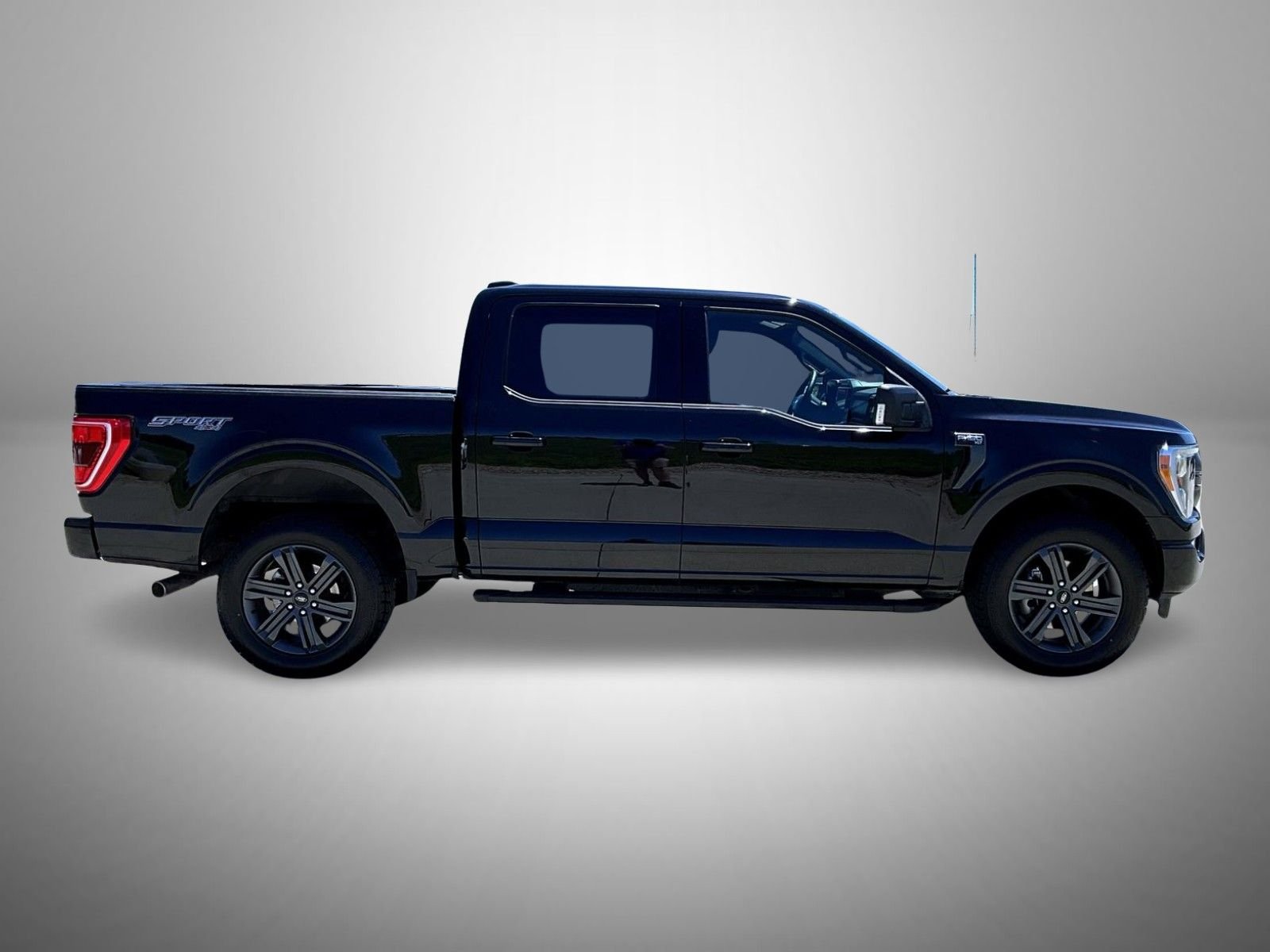 Used 2023 Black Ford XLT image 4