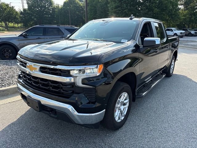 Used 2024 Black Chevrolet LT image 4