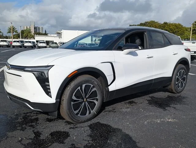 New 2026 Summit White Chevrolet LT image 3