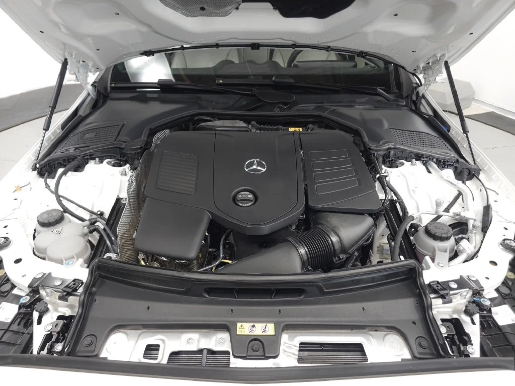 Used 2026 Polar White Mercedes-Benz C 300 image 31