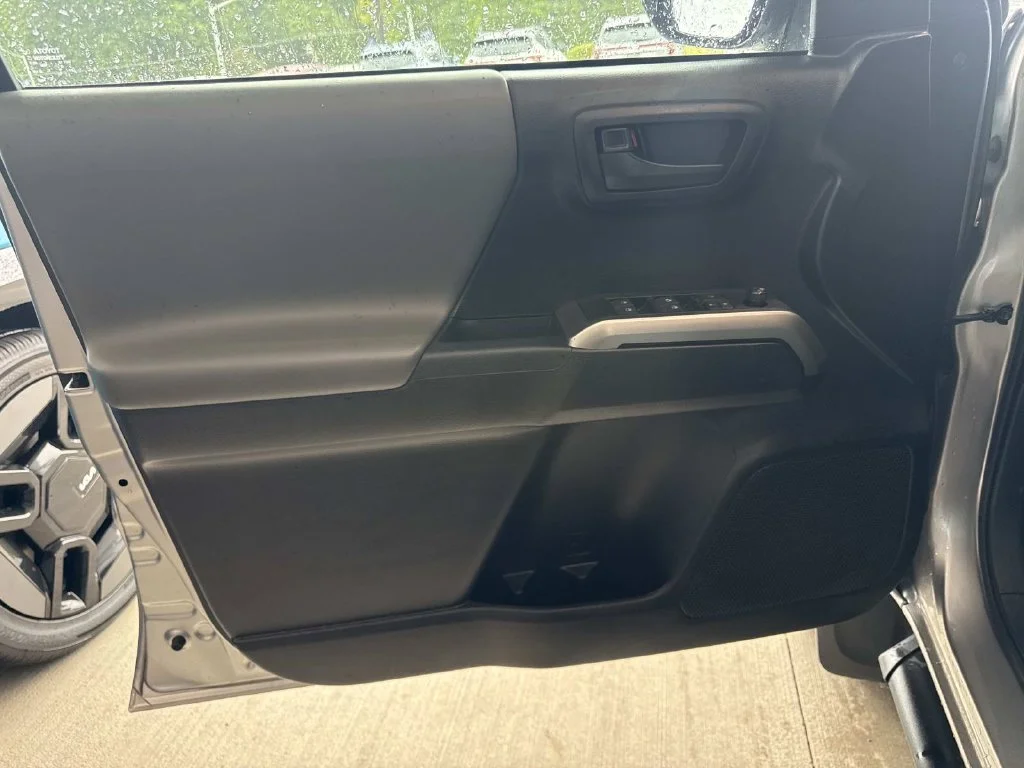 Used 2021 Silver Toyota SR5 image 15