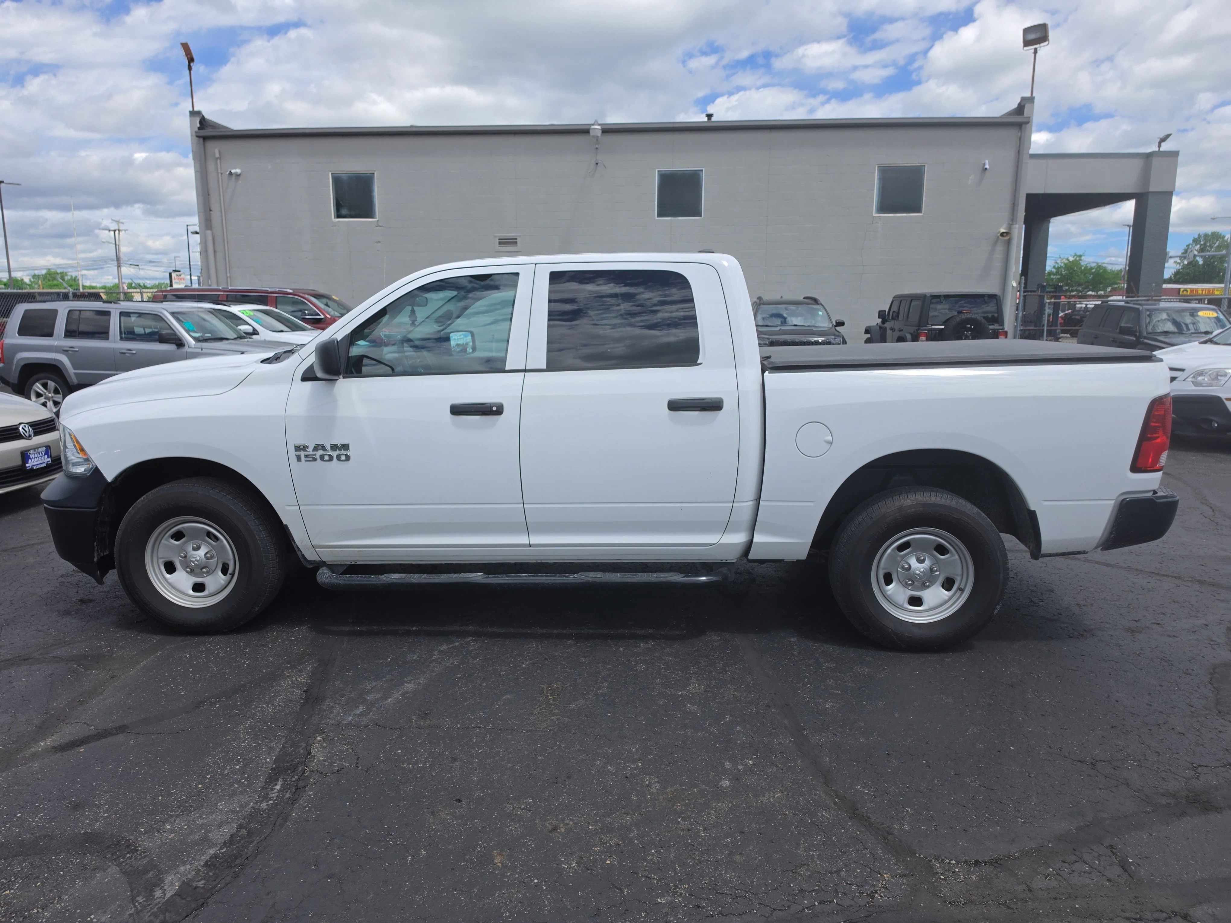 Used 2018 Bright White Clearcoat Ram Tradesman image 6