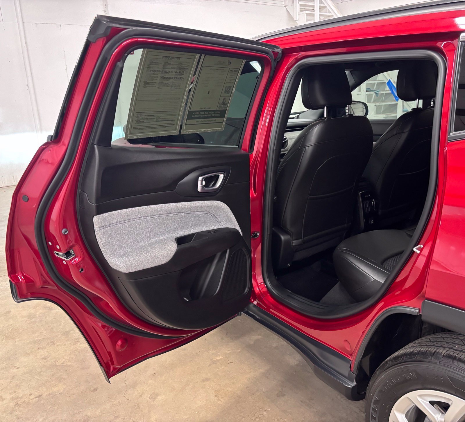 Used 2025 Red Jeep Latitude image 20
