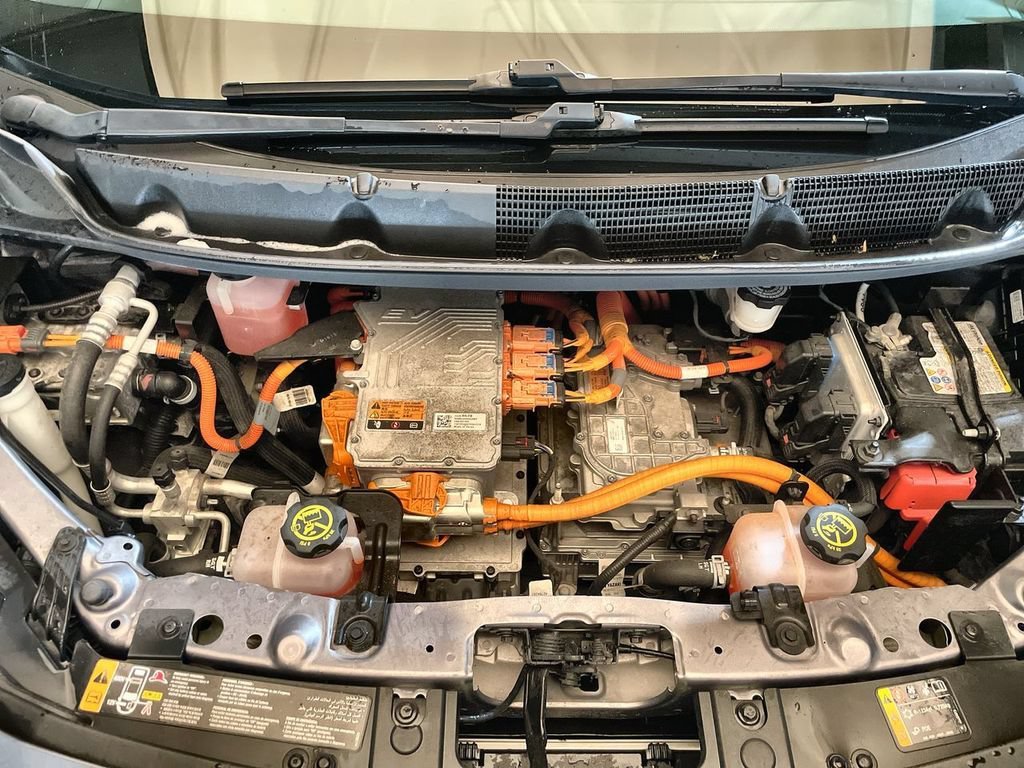 Used 2022 GRAY GHOST METALLIC Chevrolet 2LT image 28