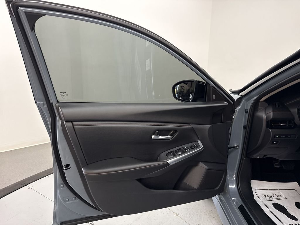 Used 2025 Gray Metallic Nissan SR image 13
