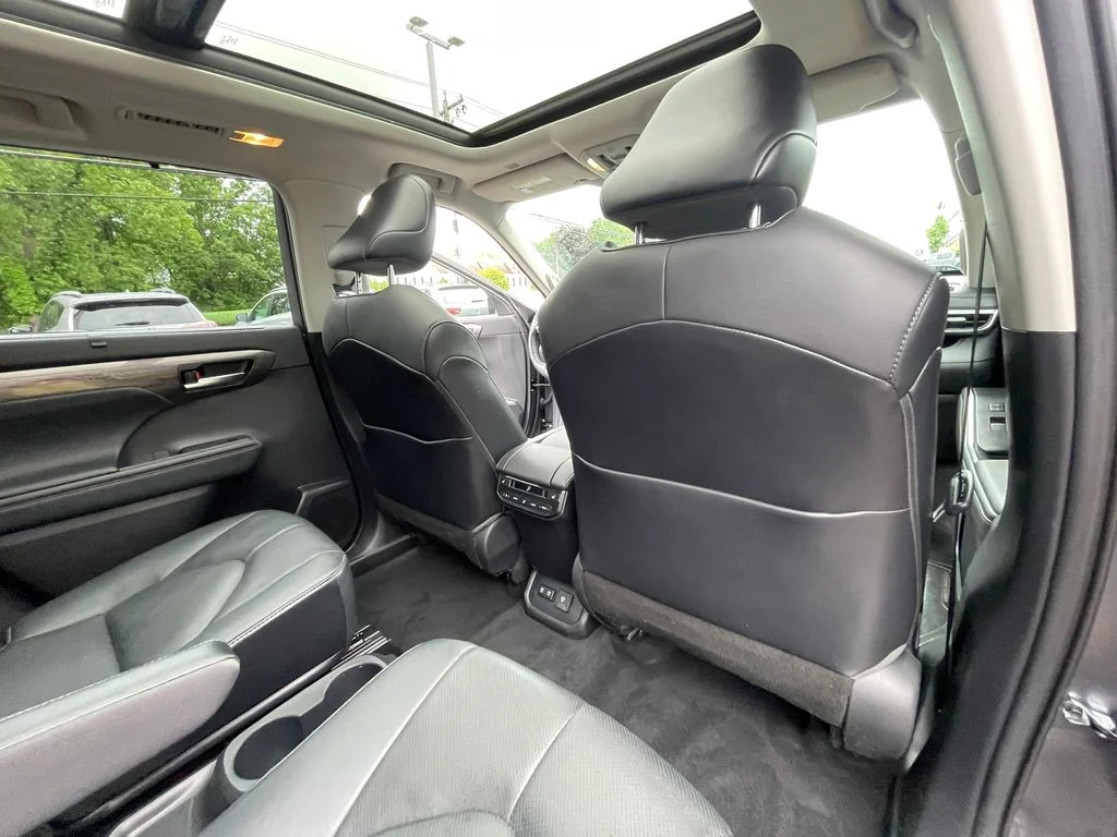 Used 2021 Gray Toyota Platinum image 20