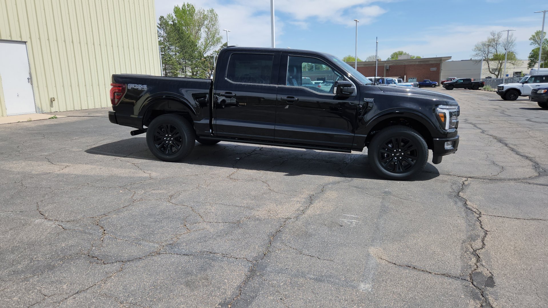 New 2026 Agate Black Metallic Ford Platinum image 18