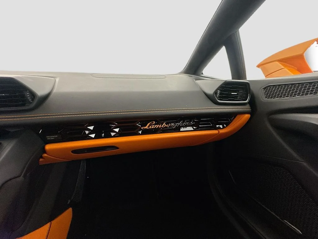 Used 2020 Arancio Borealis Pearl Lamborghini  image 41