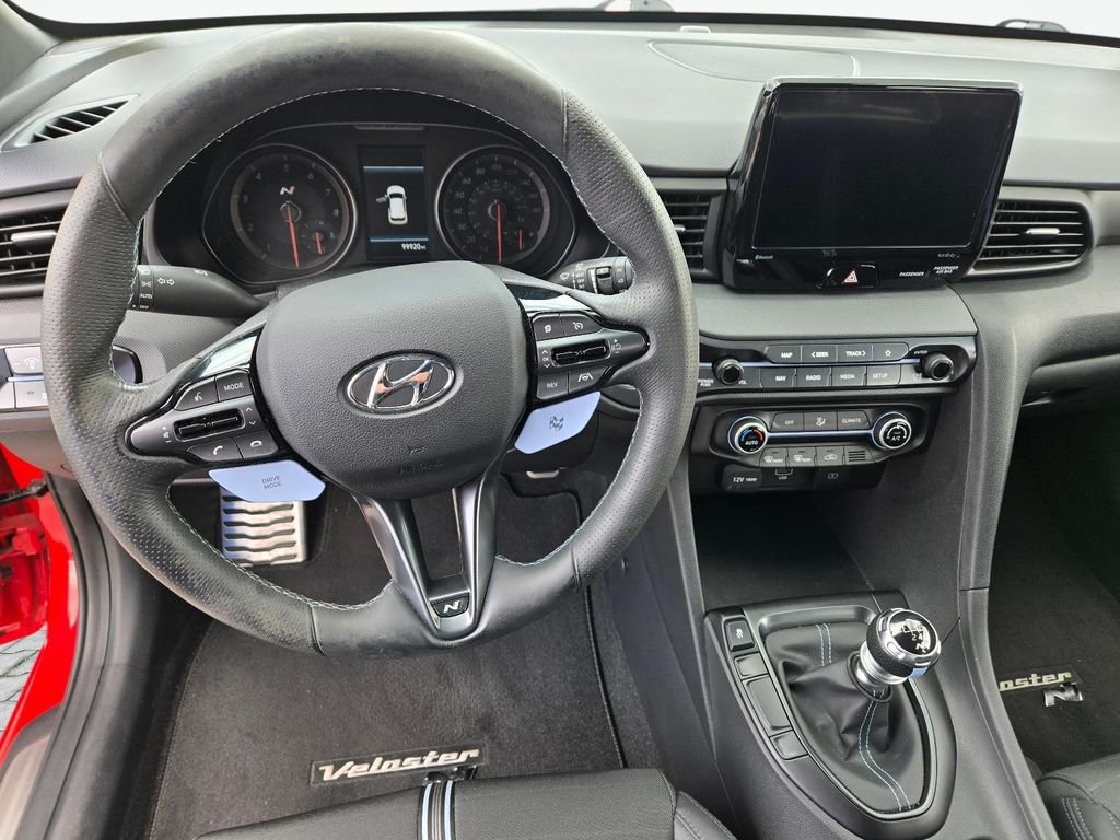 2022 Hyundai Veloster N - Photo 21