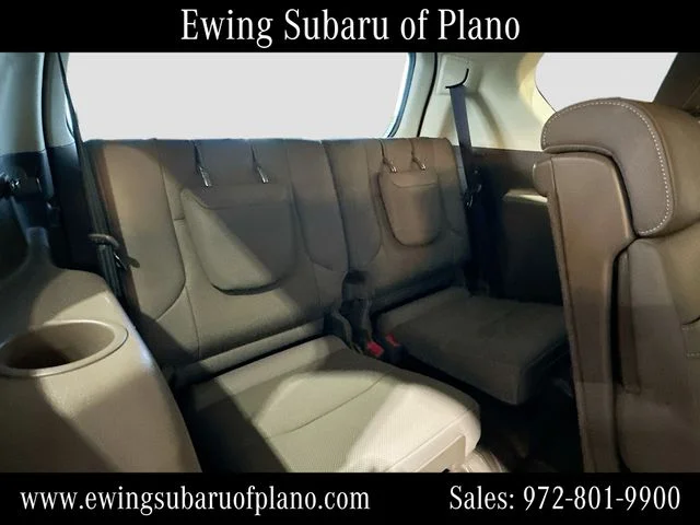 Used 2019 White Lexus 460 image 29