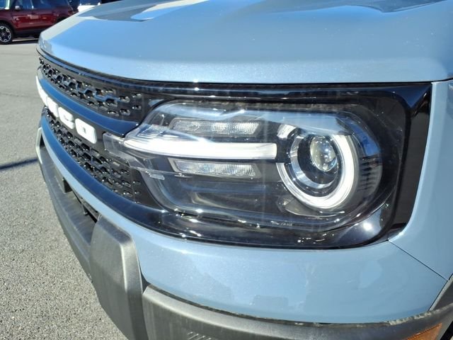 New 2025 Azure Gray Metallic Tri-Coat Ford Outer Banks® image 19