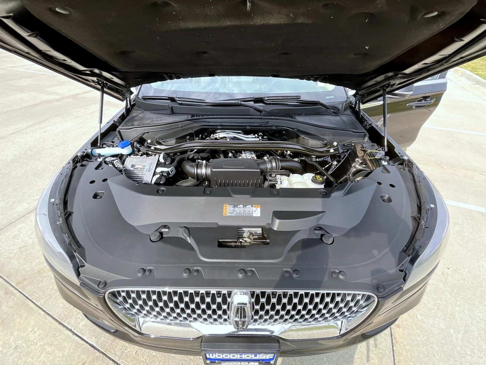 Certified Used 2023 Black Lincoln Livery image 25