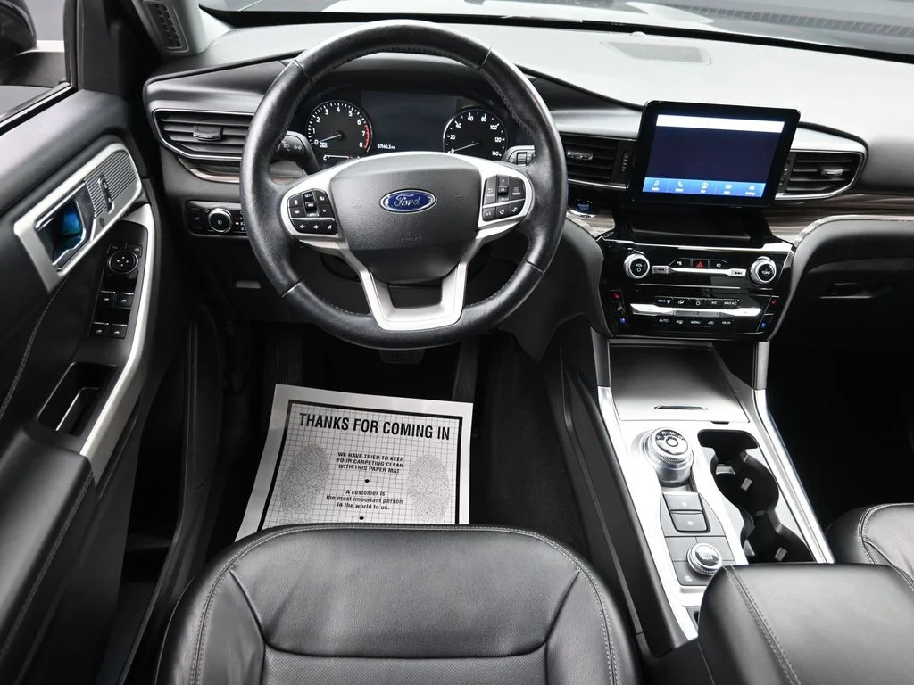 Used 2023 Gray Ford Limited image 15