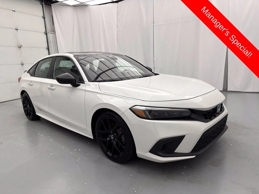 Used 2024 Platinum White Pearl Honda Base image 1