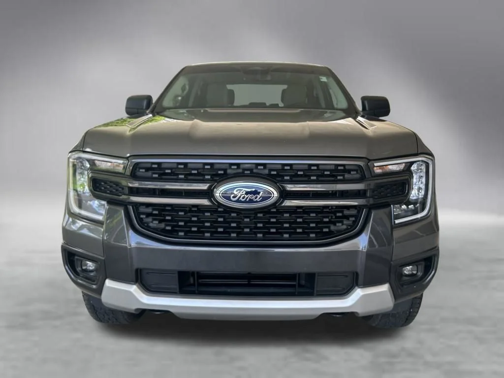 Used 2025 Gray Ford XLT image 12