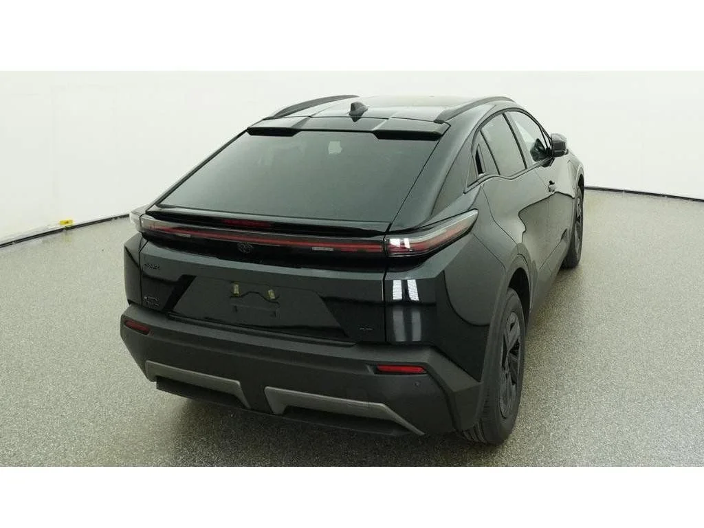 New 2026 Midnight Black Metallic Toyota SE image 10