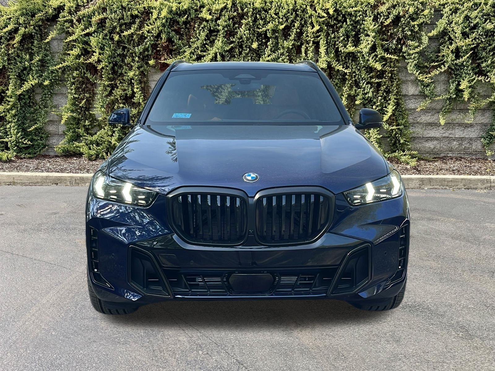 New 2026 Tanzanite Blue II Metallic BMW xDrive40i image 2