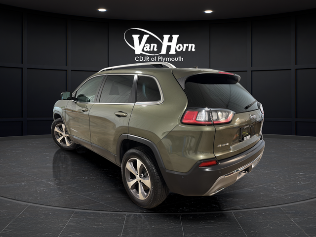 Used 2021 Olive Green Pearlcoat Jeep Limited image 5