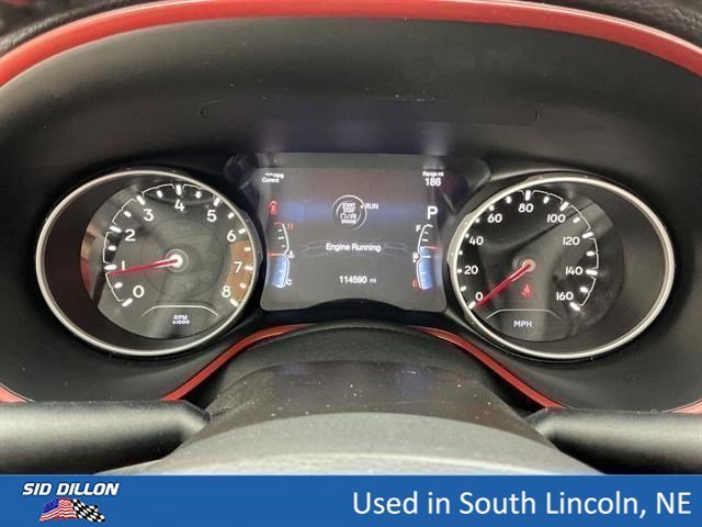 Used 2018 White Clearcoat Jeep Trailhawk image 11