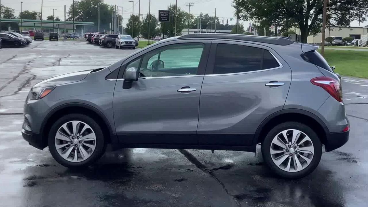 Used 2020 Gray Buick Preferred image 5