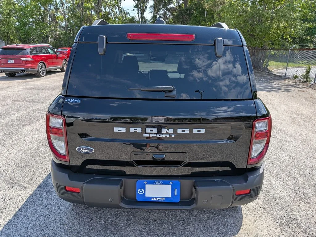 Certified Used 2025 Shadow Black Ford Outer Banks image 5