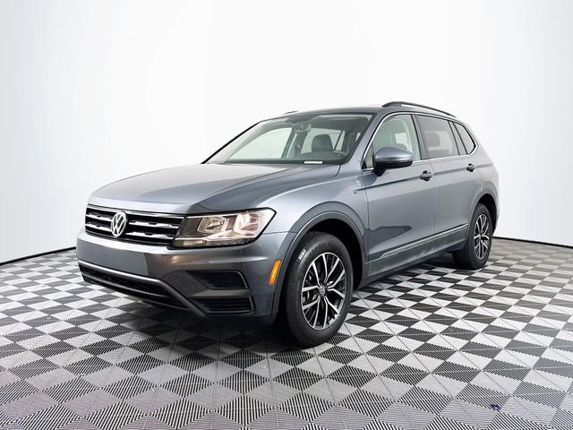 Used 2020 Gray Volkswagen 2.0T SE image 2