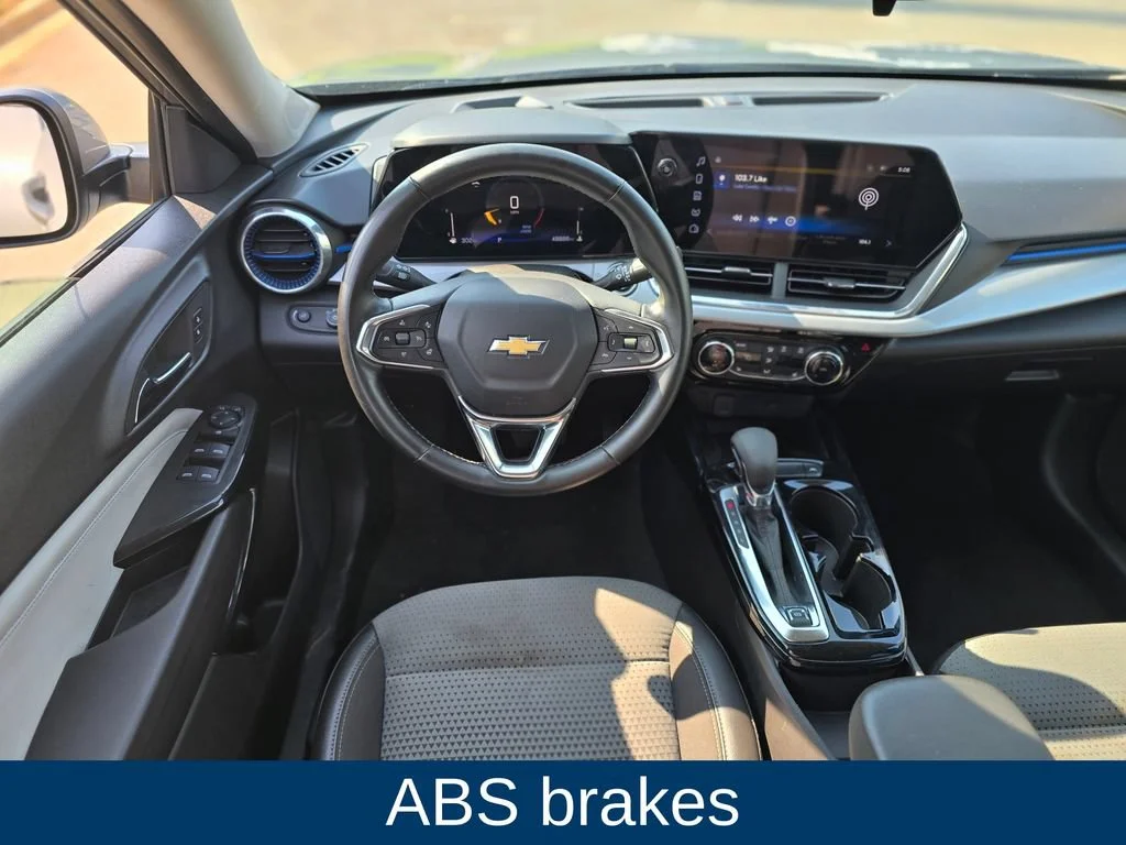 Used 2024 Sterling Gray Metallic Chevrolet LT image 15