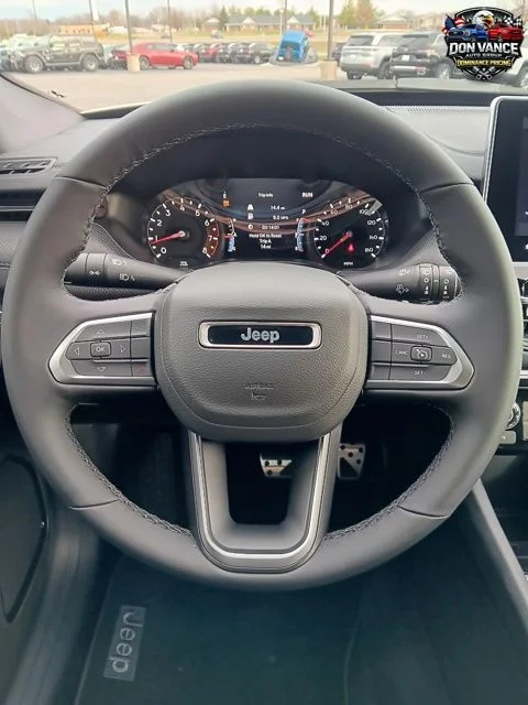 New 2026 Bright White Clearcoat Jeep Latitude image 15