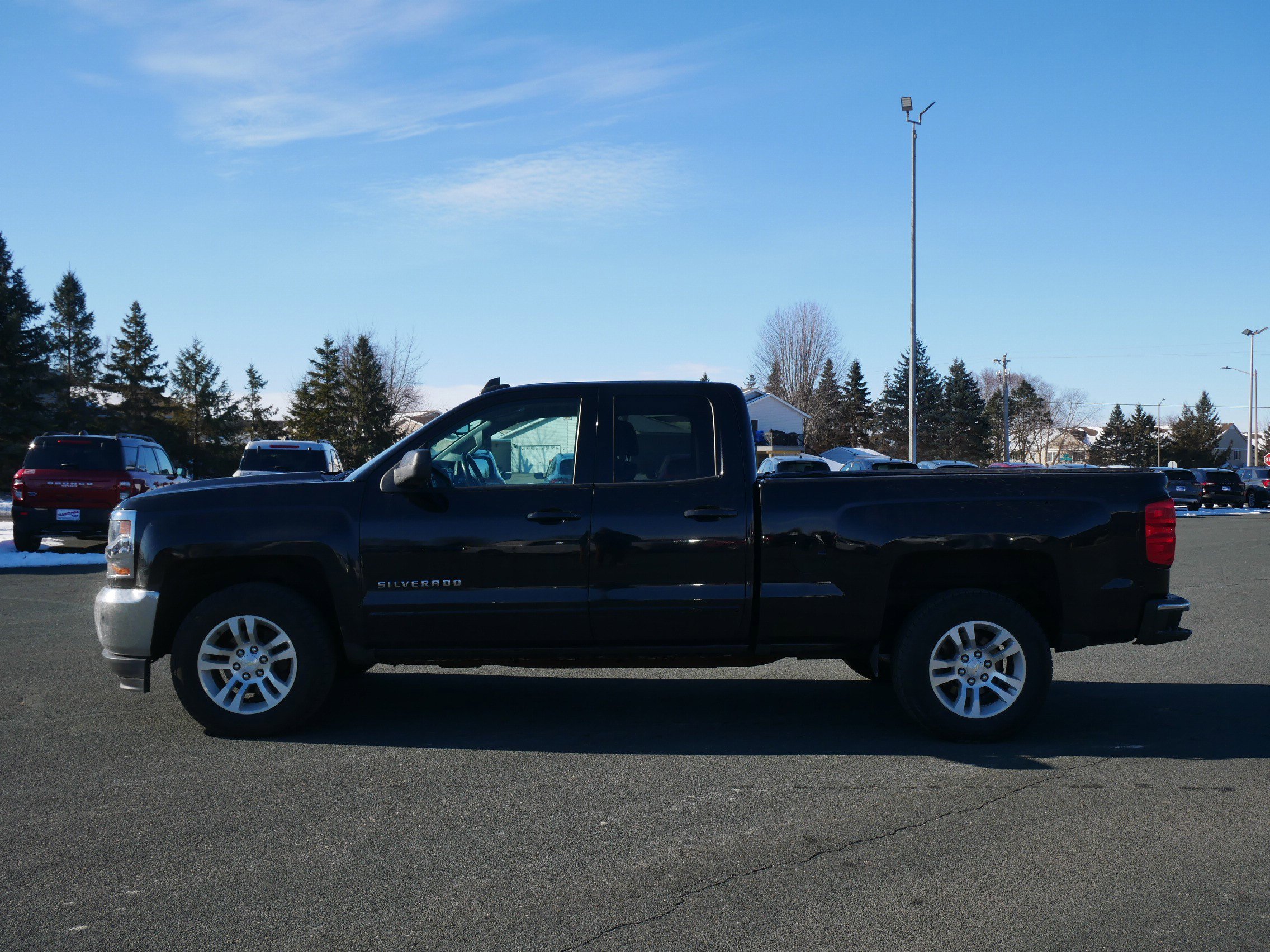 Used 2016 Chevrolet Silverado 1500 LT with VIN 1GCVKREC8GZ361067 for sale in Hastings, Minnesota