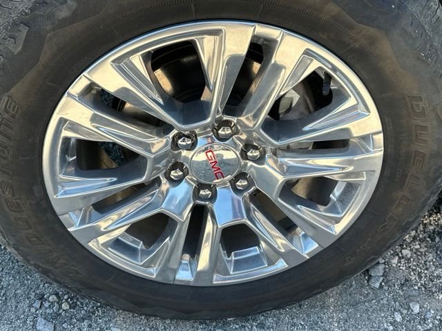 Used 2024 White Frost Tri-Coat GMC Denali image 8