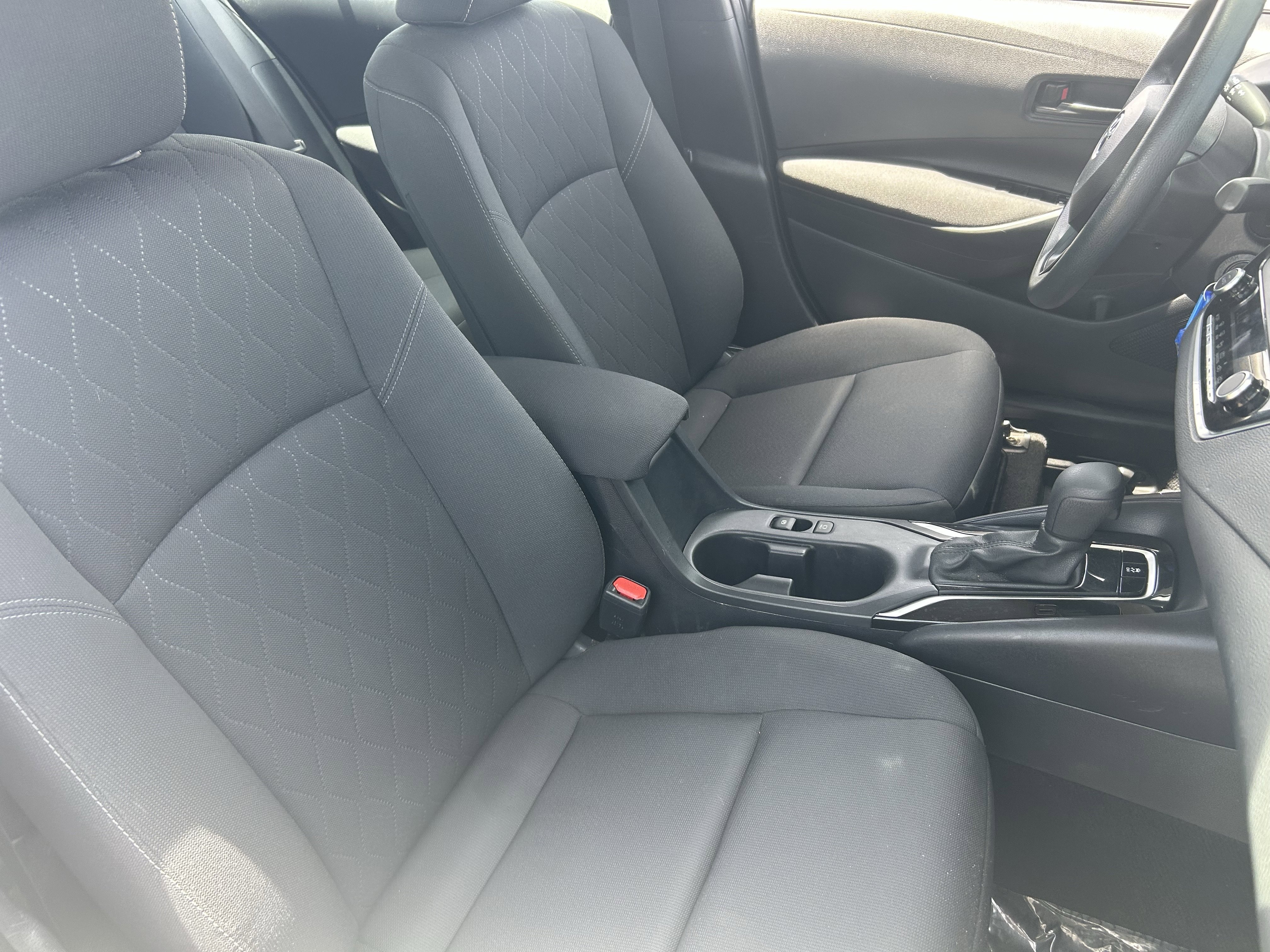 2023 Toyota Corolla LE - Photo 10