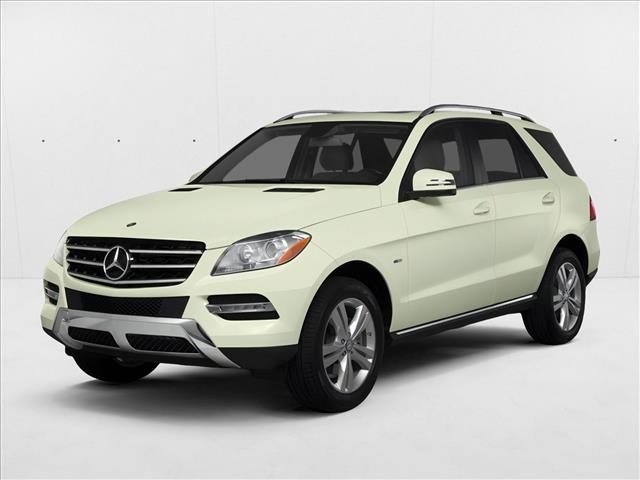 Used 2013 Arctic White Mercedes-Benz ML 350 image 1