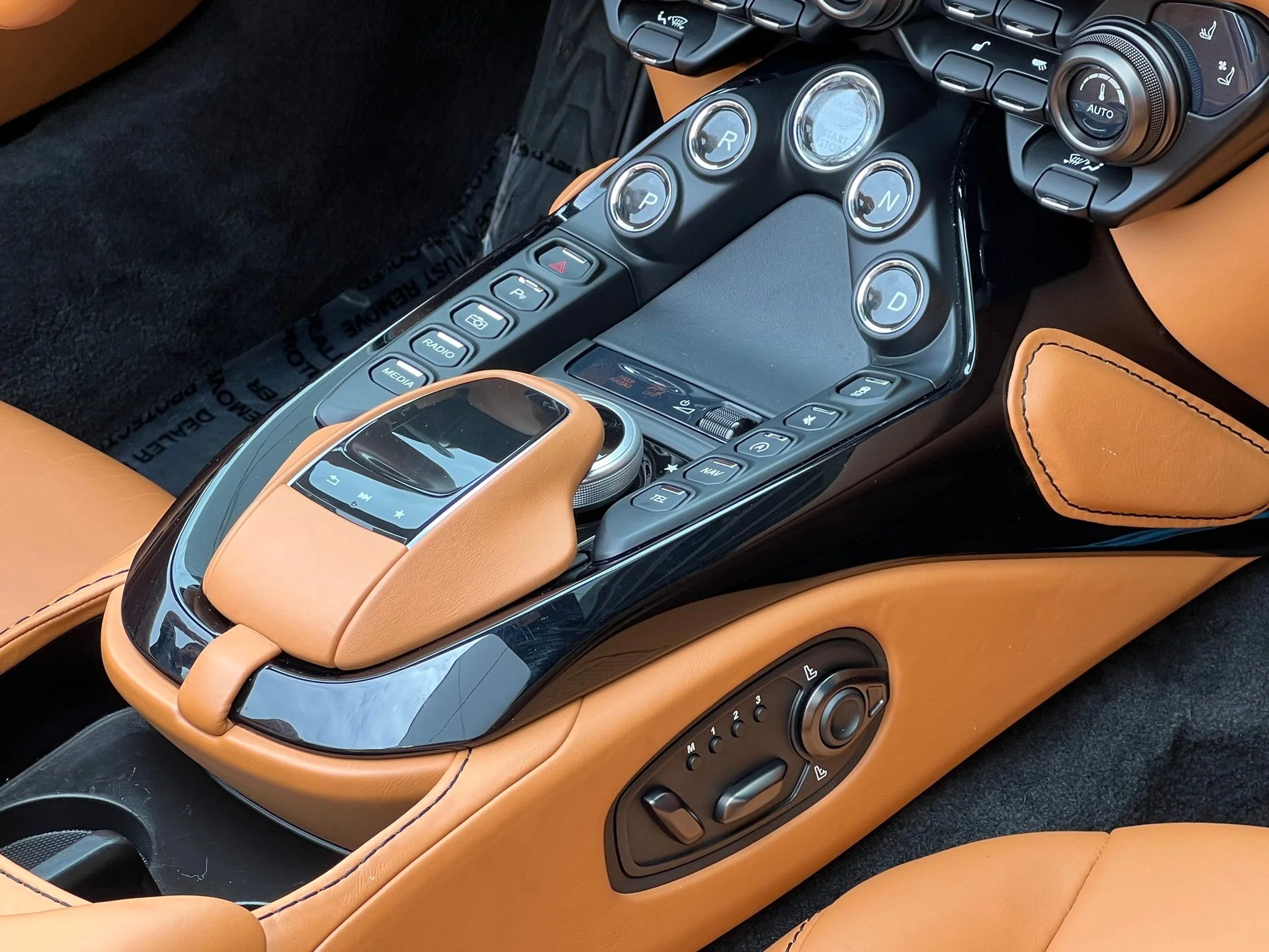 Used 2023 Green Aston Martin  image 37