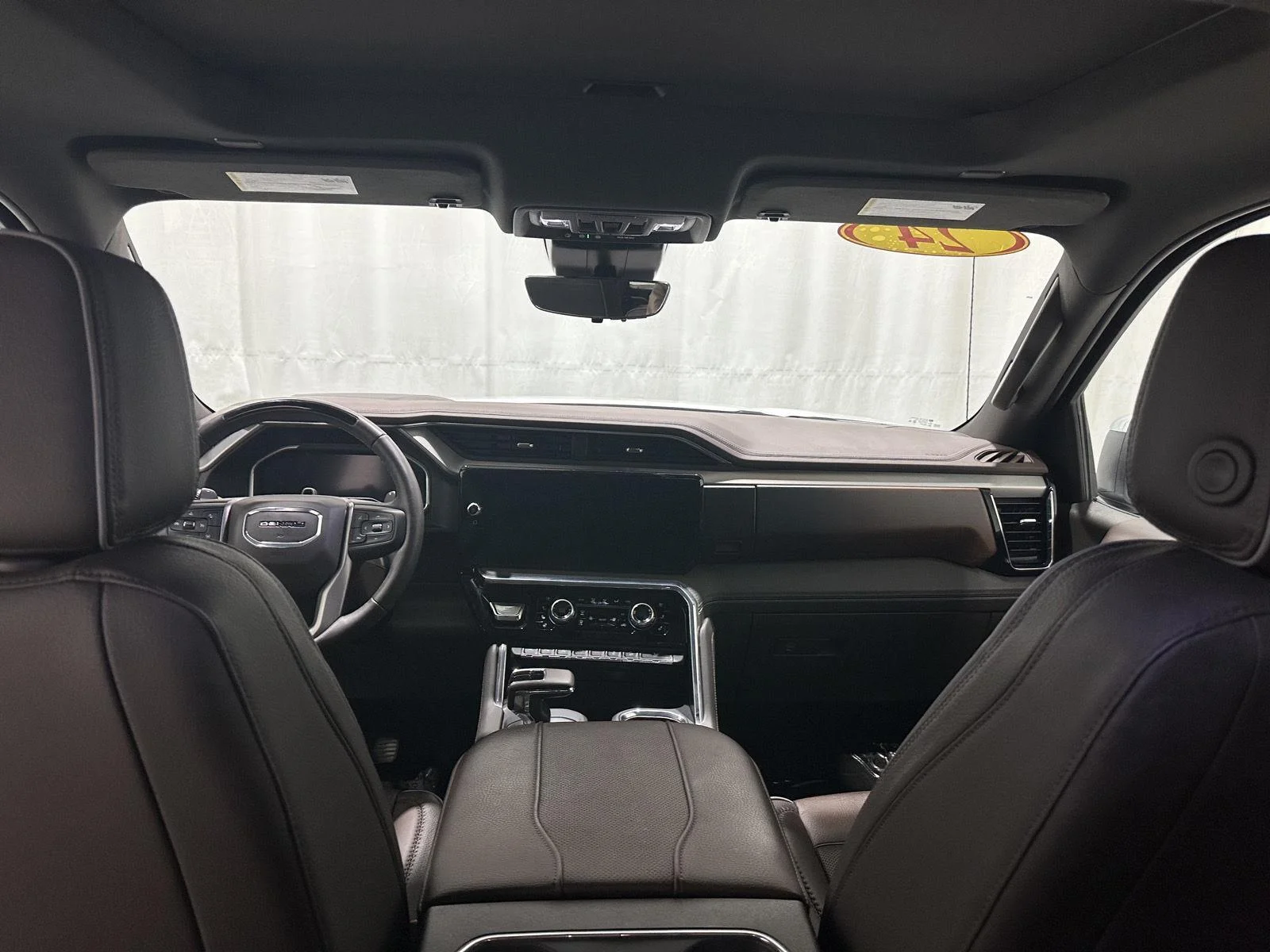Used 2024 White Frost Tricoat GMC Denali image 18