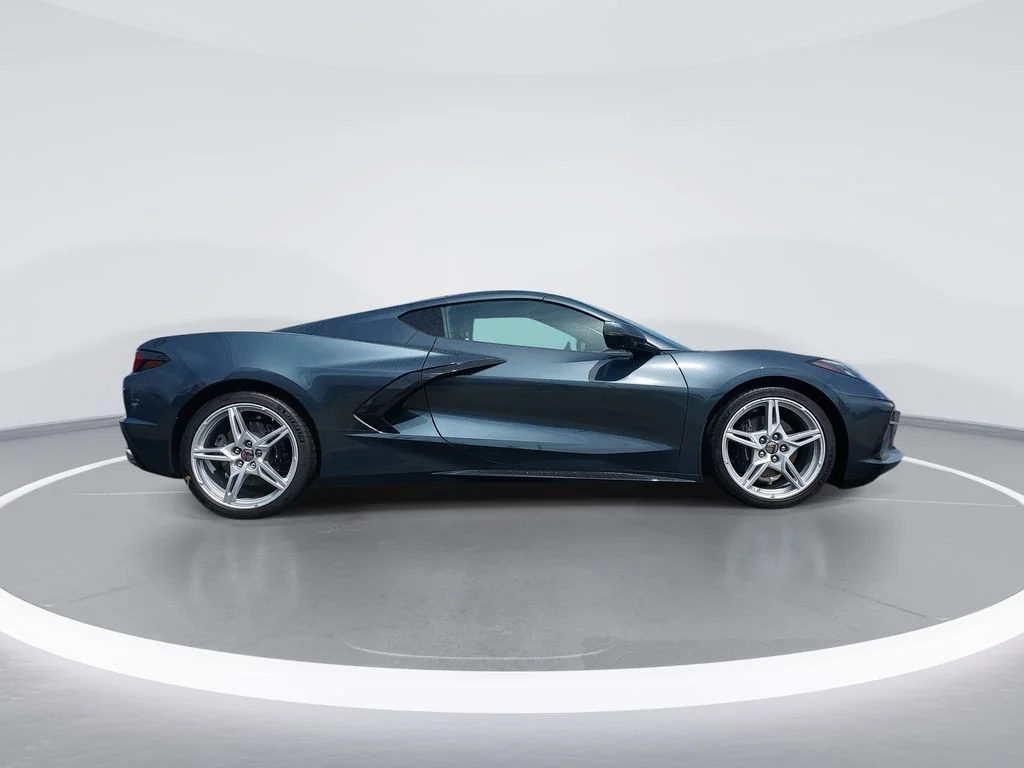 Used 2020 Gray Chevrolet Stingray image 9