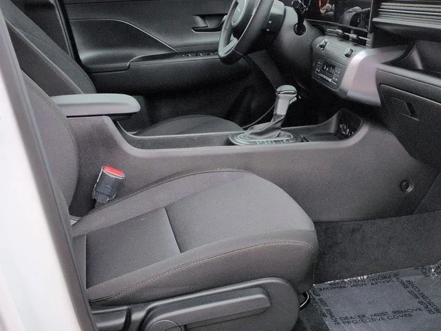 Used 2026 White Hyundai SEL Sport image 27