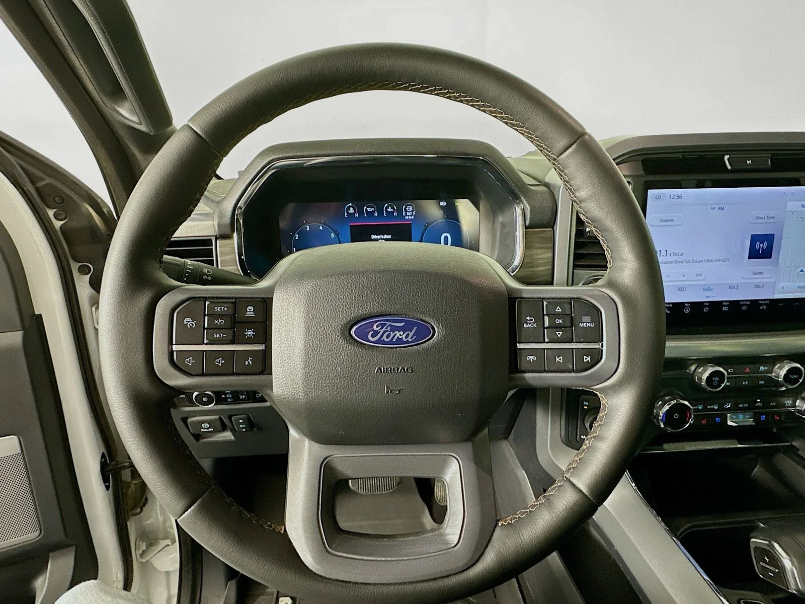 Used 2025 Oxford White Ford Lariat image 11