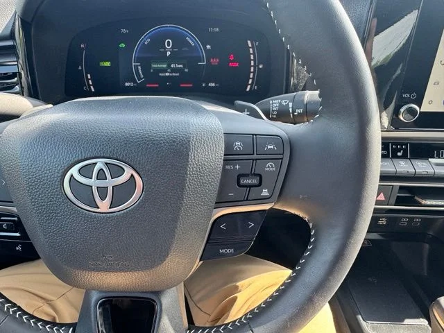 Used 2026 Ice Toyota SE image 20