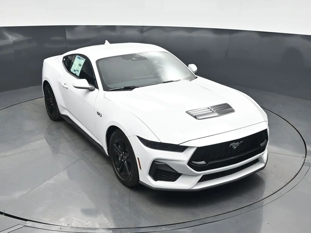 New 2026 Oxford White Ford GT image 32