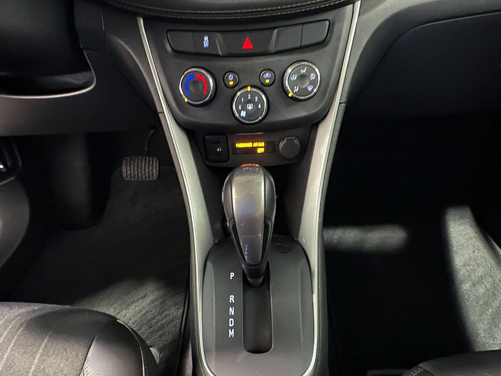 Used 2022 Crimson Metallic Chevrolet LT image 32