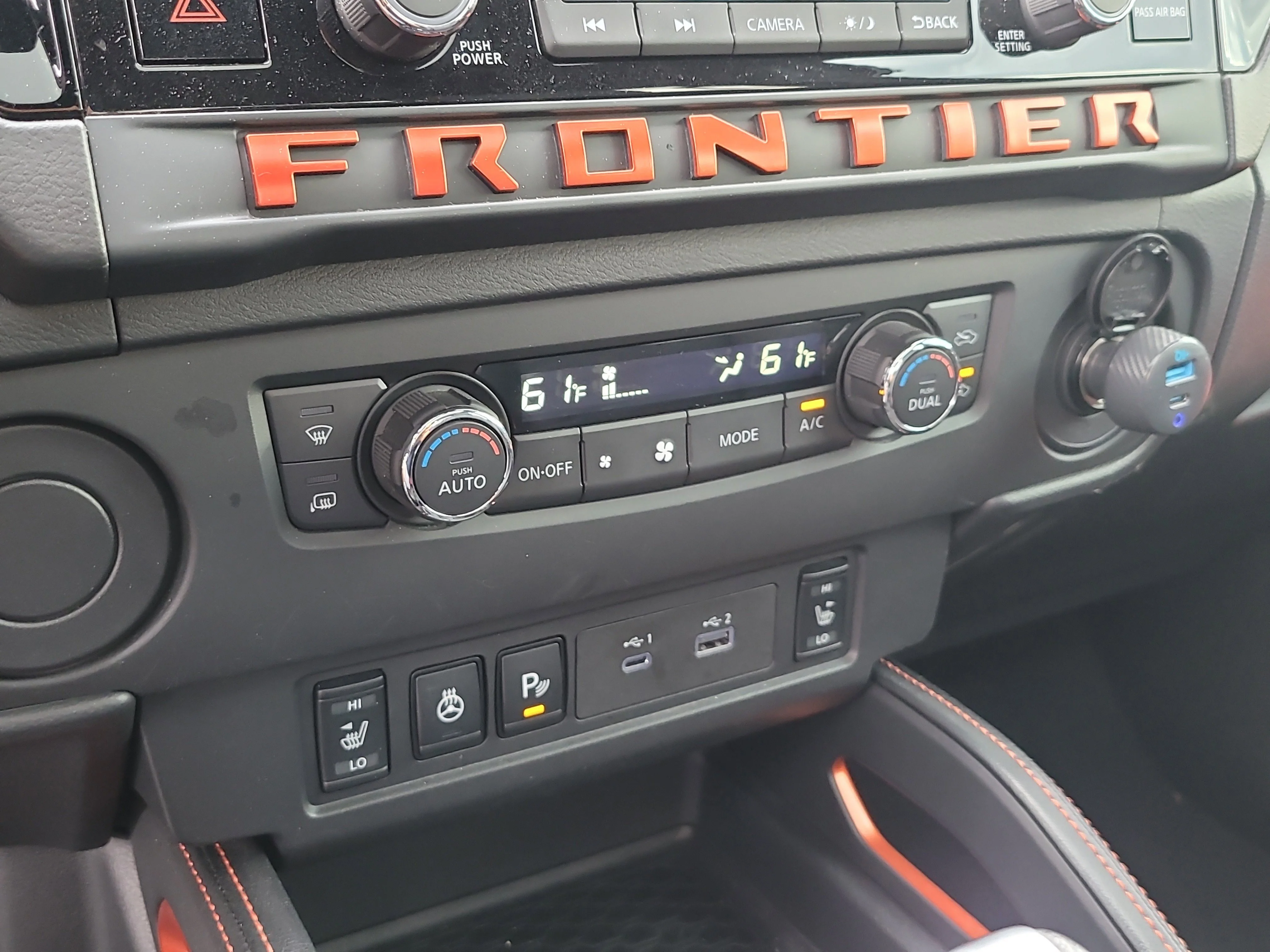 Used 2025 Boulder Gray Pearl Nissan PRO-X image 27