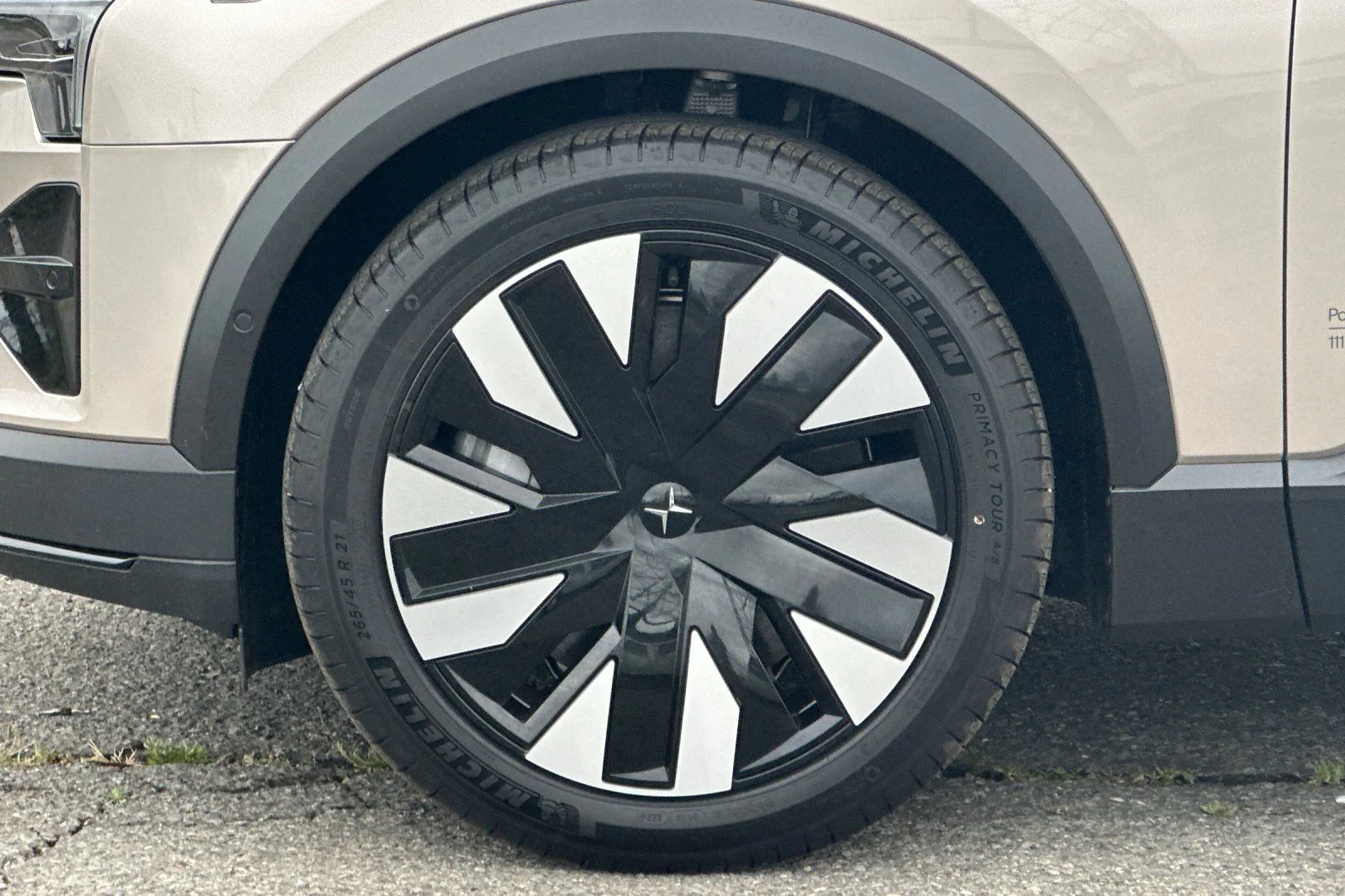 Used 2025 Jupiter Metallic Polestar Long Range Dual Motor image 11
