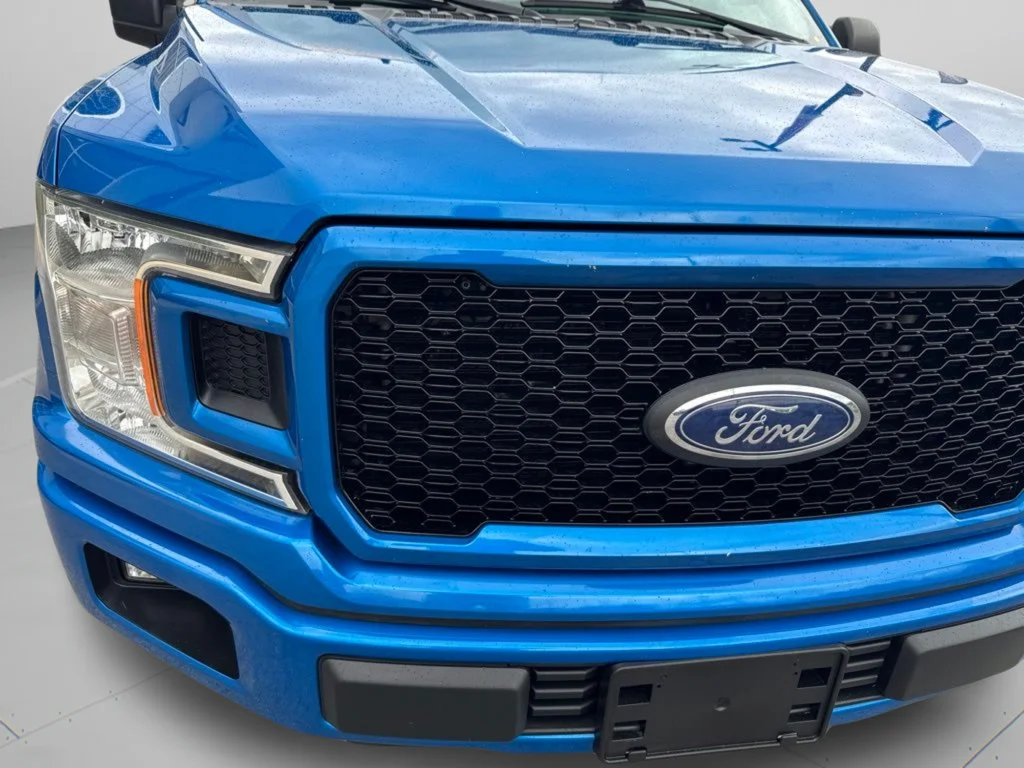 Used 2020 Blue Metallic Ford XL image 44