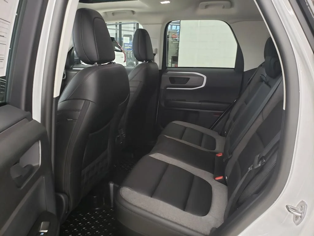 Certified Used 2025 Oxford White Ford Big Bend image 14