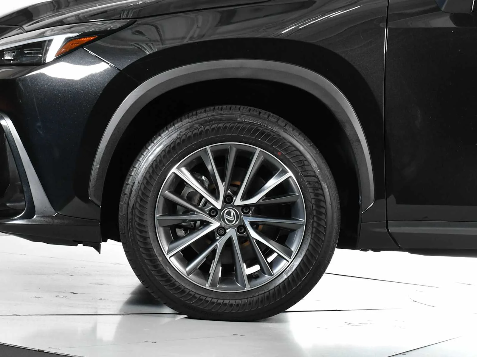 Certified Used 2025 Caviar Lexus Premium image 10