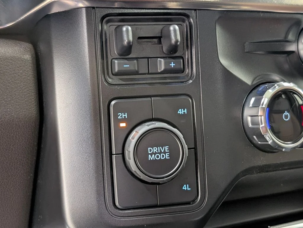 New 2026 Star White Metallic Tri-Coat Ford F-350® King Ranch® image 6