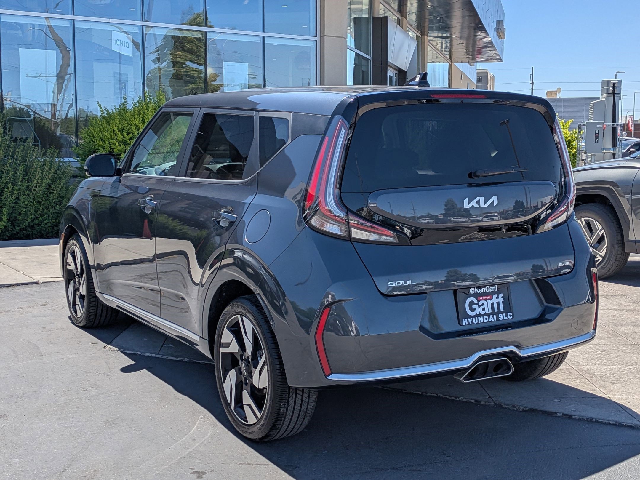 Used 2025 Gravity Gray Kia GT-Line image 5