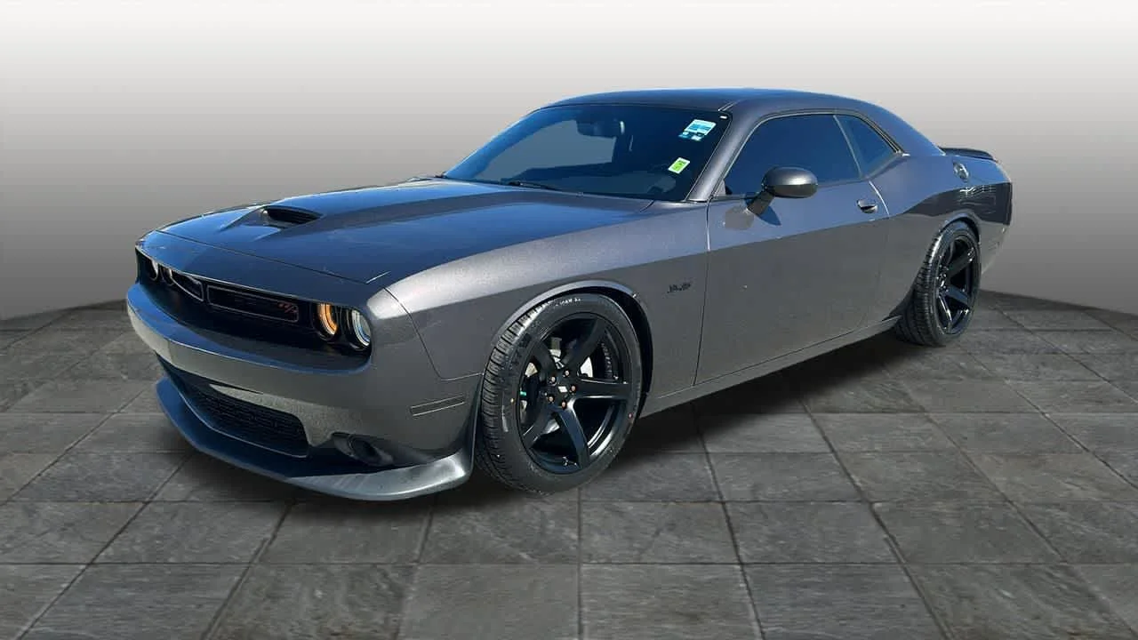 2023 Dodge Challenger R/T's photo