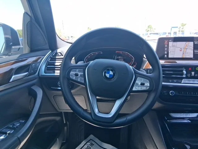 Used 2024 Gray BMW sDrive30i image 9