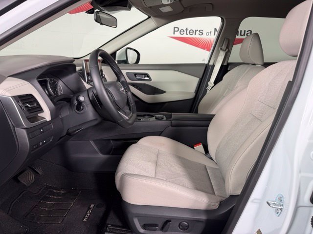 Certified Used 2025 White Pearl Nissan SV image 5